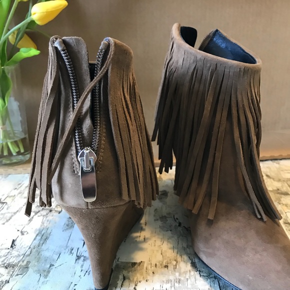 Elyse Walker booties - Picture 3 of 8